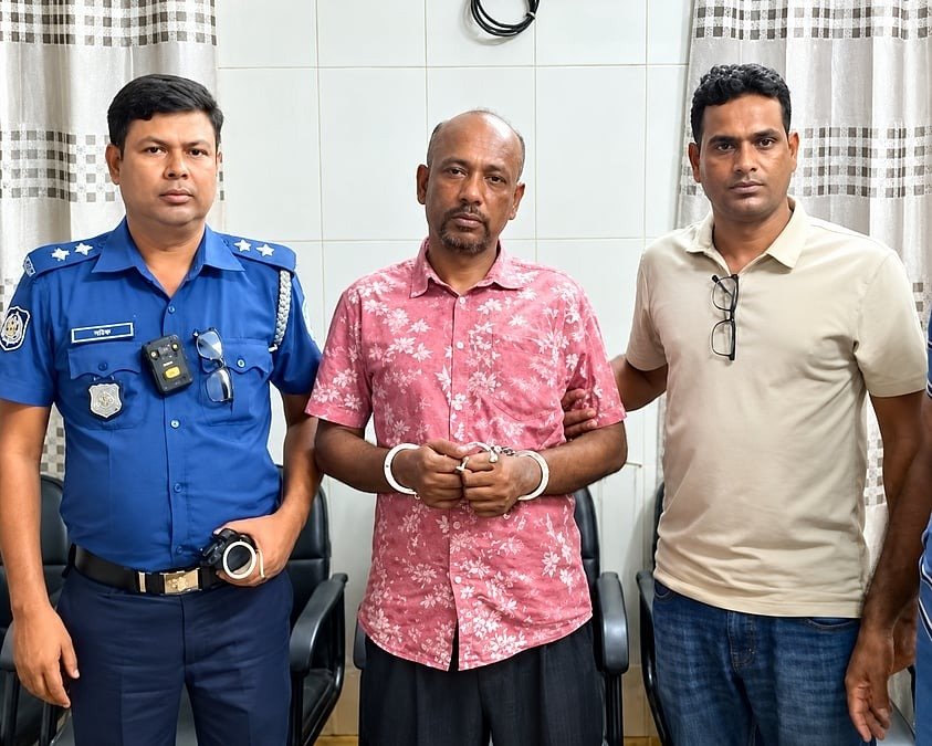 হাতকড়াসহ পালানোর ১০ ঘণ্টা পর গ্রেপ্তার আওয়ামী লীগ নেতা