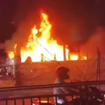রাজধানীর মিরপুরে দুই বাসে অগ্নিসংযোগ, যাত্রাবাড়ীতে ককটেল বিস্ফোরণ
