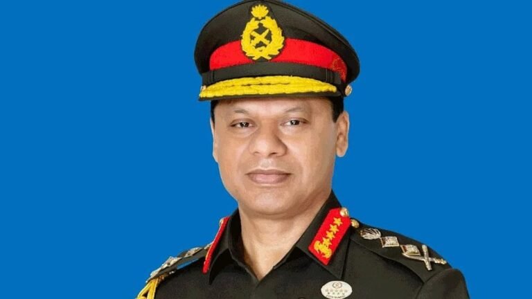 দুদকে হাজির না হয়ে ৩০ দিনের সময় চেয়ে আবেদন সাবেক সেনাপ্রধান শফিউদ্দিনের