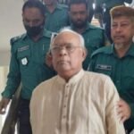 লালমাটিয়ায় ছাত্রদলের হাতে আটক সাবেক এমপি আজিজুল হক
