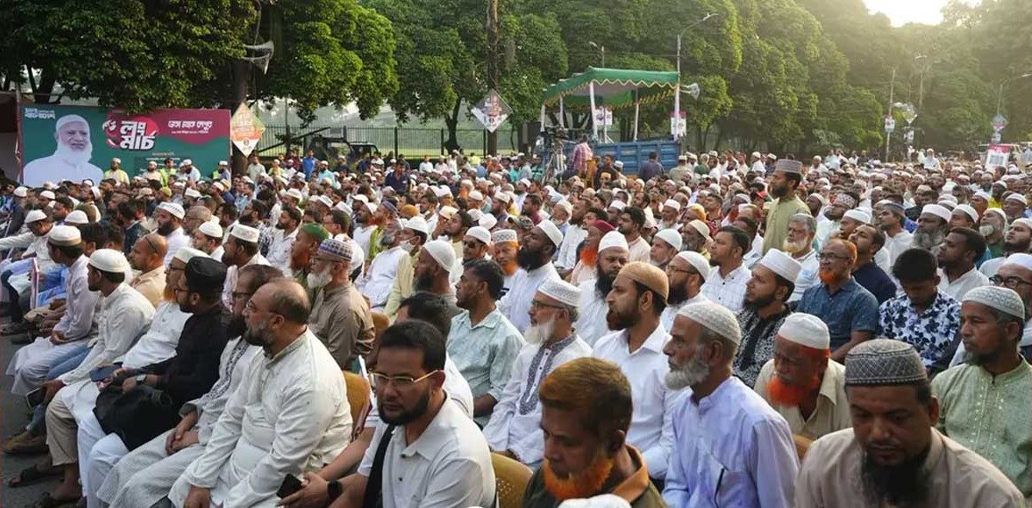 ৯ দফা দাবিতে রংপুর অভিমুখে ১১ দলের লং মার্চ