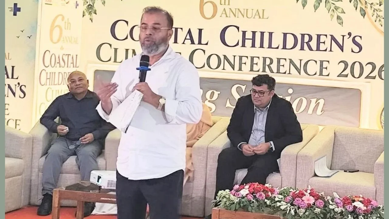 প্রতিটি স্কুলকে প্লাস্টিকমুক্ত করার তাগিদ প্রতিমন্ত্রীর