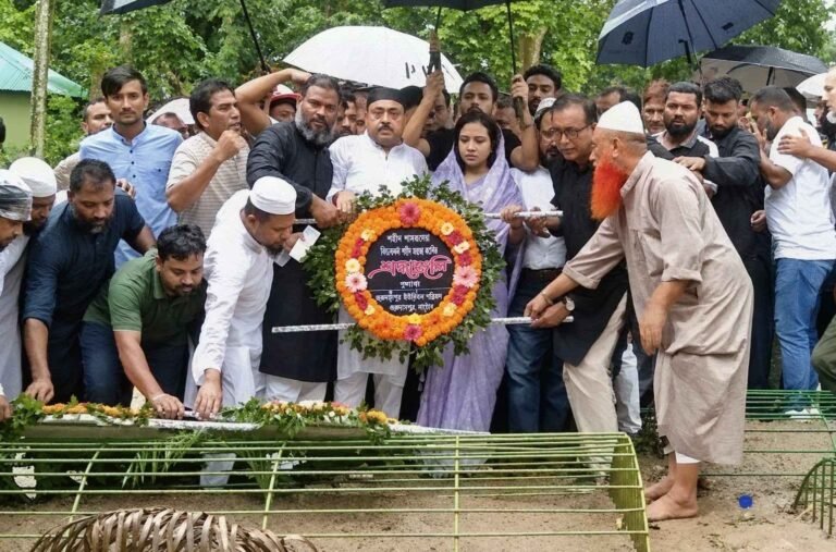 প্রতিমন্ত্রী পুতুল |: শাকিল হত্যার বিচার বাংলার মাটিতেই হবে