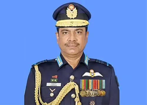 কাতারে গ্রেপ্তার বিমান বাহিনীর সাবেক প্রধান আব্দুল হান্নান