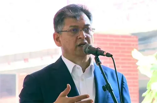 সংবিধান সংশোধনীতে বিরোধী দলের সহযোগিতা মিলছে না: স্বরাষ্ট্রমন্ত্রী