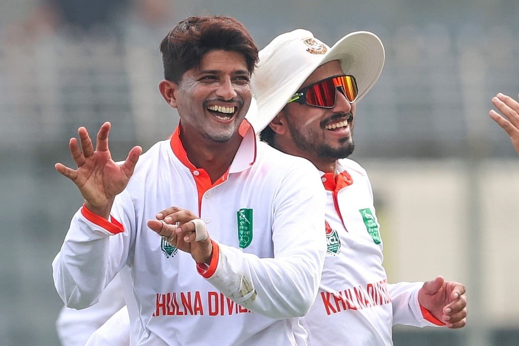 জাতীয় লিগ: সেঞ্চুরির দিনে মেহেদীর ৬ উইকেটের দাপট