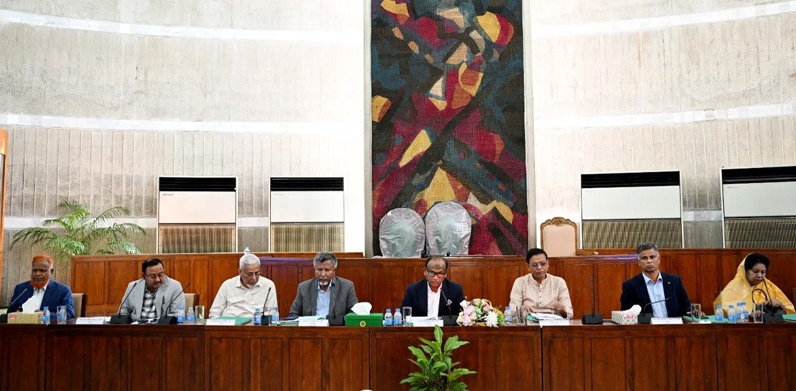 সরকারি কাজে অসহযোগিতাকারীদের বিরুদ্ধে ব্যবস্থা নেওয়ার সুপারিশ