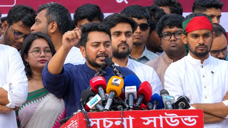 এক স্বৈরাচারের পতনের পর নব্য স্বৈরাচার দেখছি: নাহিদ ইসলাম