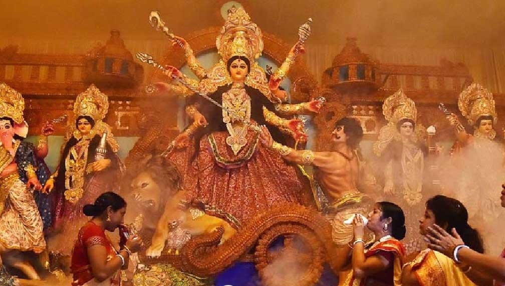 শারদীয় দুর্গাপূজার ষষ্ঠী আজ, উৎসব ঘিরে নিরাপত্তায় বিজিবি-আনসার