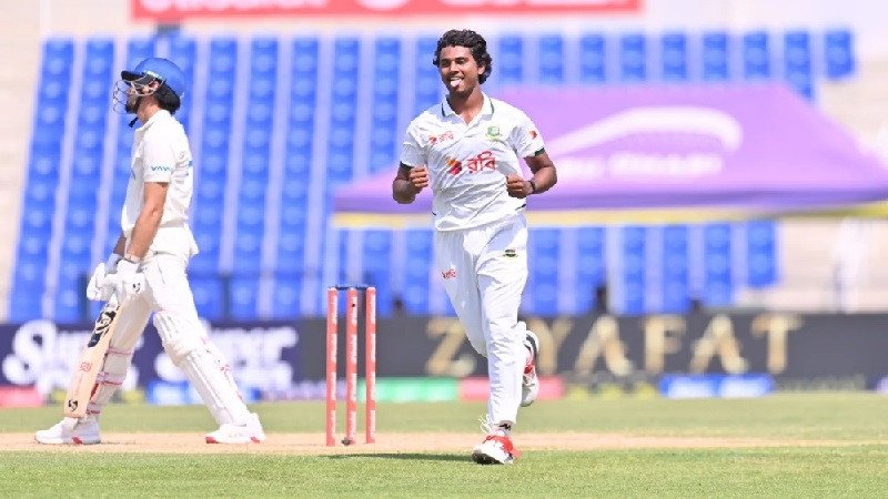 টেস্টে বাংলাদেশের প্রথম পেসার হিসেবে হ্যাটট্রিক করলেন হাসান মাহমুদ