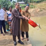নালিতাবাড়ীতে জলাশয়ে ৭৫ কেজি পোনামাছ অবমুক্ত