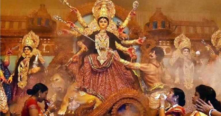 প্রতিমা বিসর্জনে শেষ হলো শারদীয় দুর্গাপূজার আনুষ্ঠানিকতা