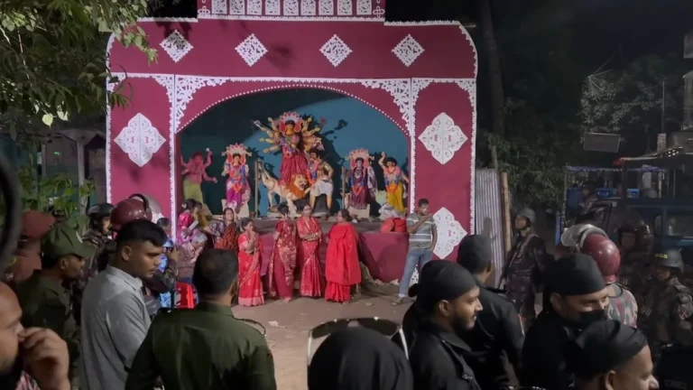 রংপুরে জমি দখল ও মন্দিরের দ্বন্দ্বে বিসর্জন স্থগিত