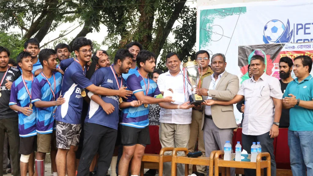 শাবিপ্রবিতে শেষ হলো বেগম খালেদা জিয়া স্মৃতি ফুটবল টুর্নামেন্ট