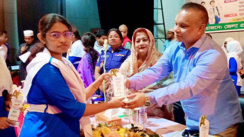 শুধু জিপিএ-৫ নয়, শুদ্ধাচার ও স্বাস্থ্যের দিকেও নজর দিতে