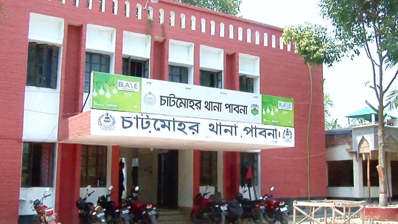 পাবনার চাটমোহরে অটোরিকশা দুর্ঘটনা: নারী নিহত, আহত ৩