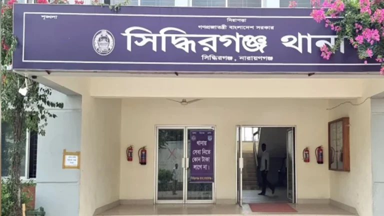 সিদ্ধিরগঞ্জে ইজিবাইকের ধাক্কায় অজ্ঞাত যুবকের মৃত্যু